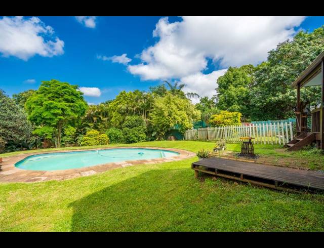 4 BEDROOM HOUSE FOR SALE IN HILLCREST CENTRAL
